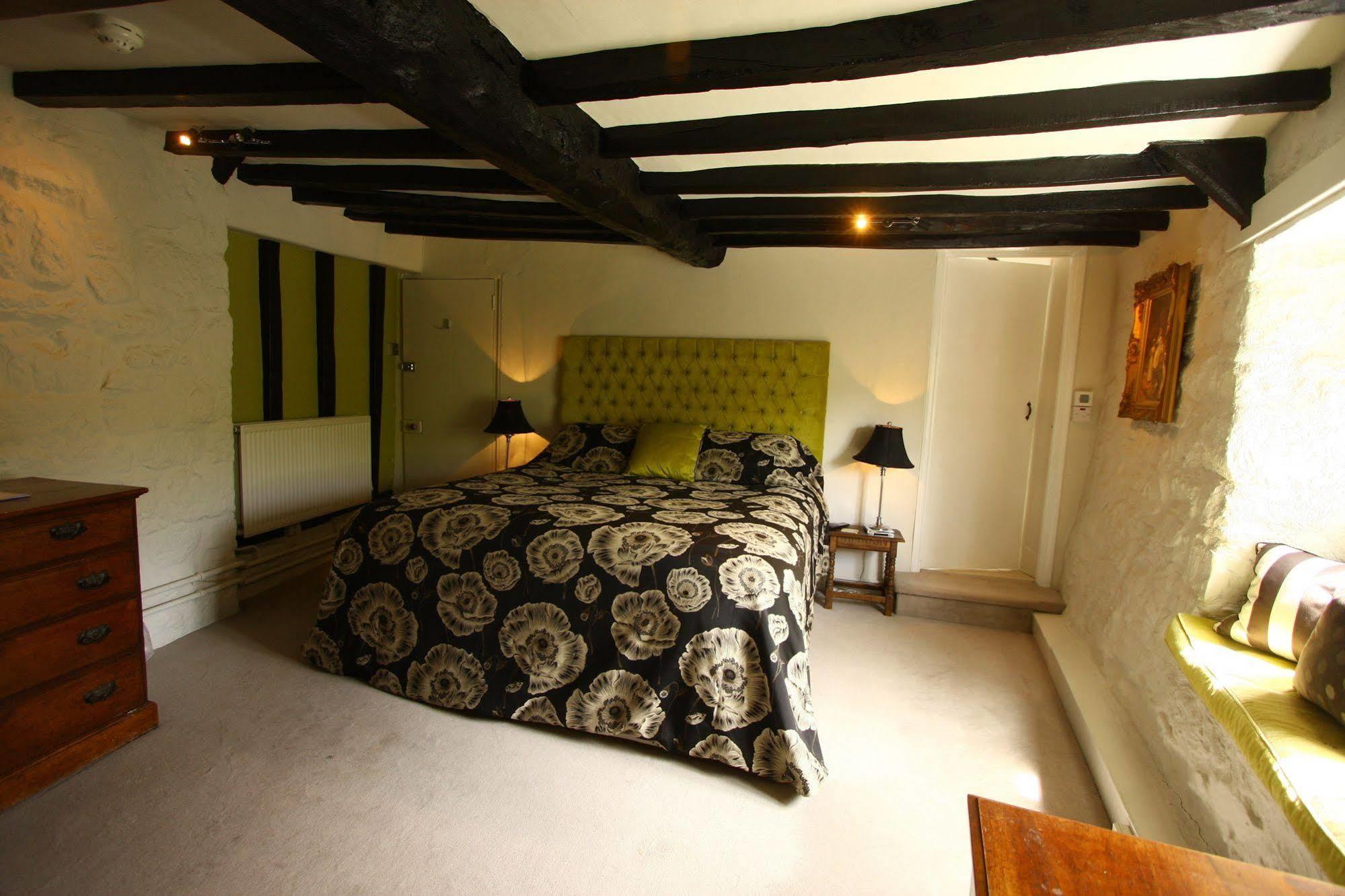 The Oxenham Arms Hotel Devon South Zeal Экстерьер фото