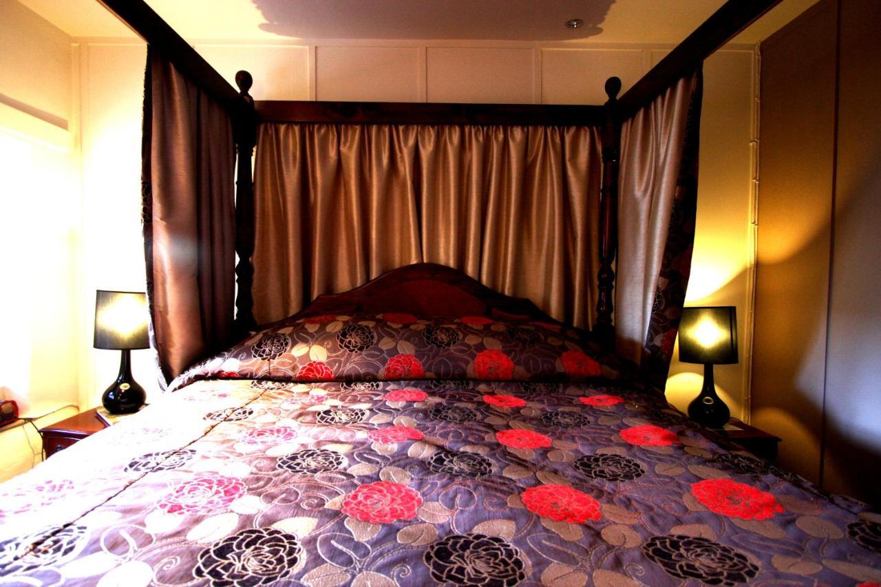 The Oxenham Arms Hotel Devon South Zeal Экстерьер фото
